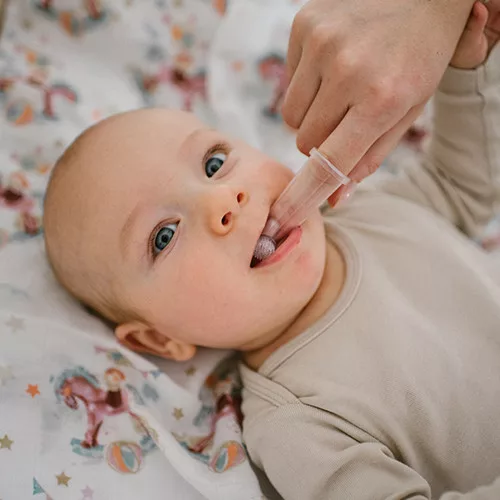 BabyOno ujjra húzható szilikon fogkefe tokkal 1545