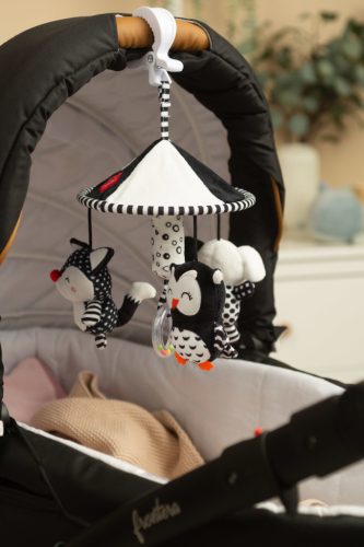 SEN black&white háztető lógó játékokkal, csipesszel