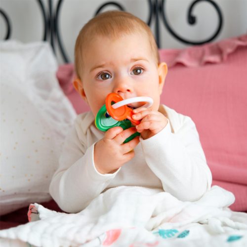 Akuku kulcsos rágóka színes 0681