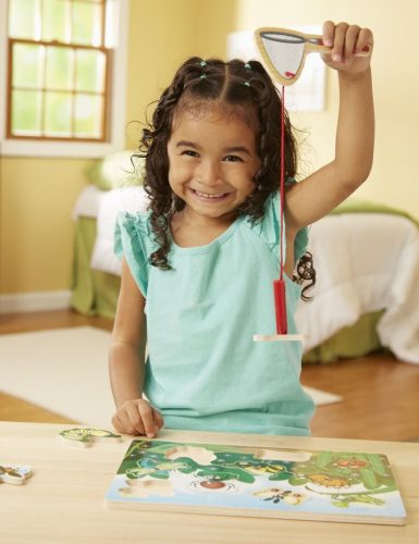 Melissa & Doug Fa készégfejlesztő játék, Mágneses lepkeháló