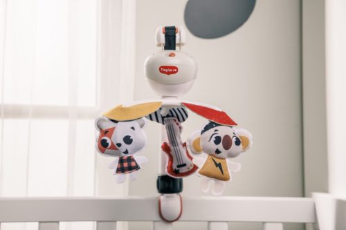 TINY LOVE Rocker mobil zenélő forgó 