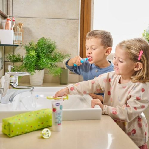 Chicco eper ízű fluormentes fogkrém Xilittel – 1–5 év (50 ml)