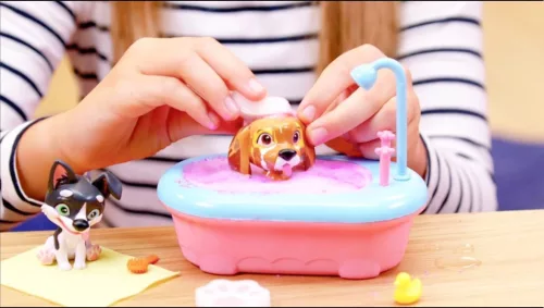 Washy Friends Color Reveal Pancsoló kutyusok káddal és 5 kiegészítővel - Boston