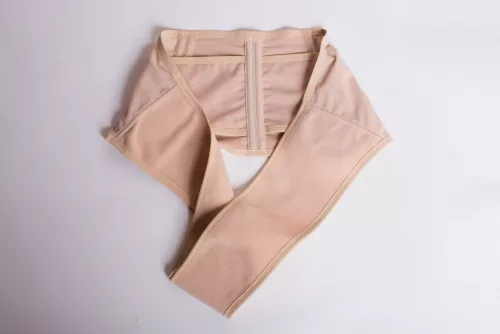BeautyMommy Upsie pocaktartó öv - állítható - bézs