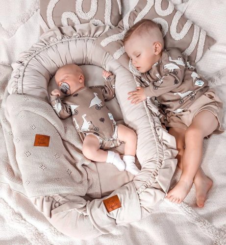 Infantilo NiKiDs Elegant Velvet fodros babafészek - bézs